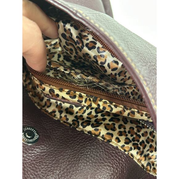 Celsius Women's Red Burgundy Leather Detachable Strap Shoulder Bag Size Medium - Picture 7 of 11